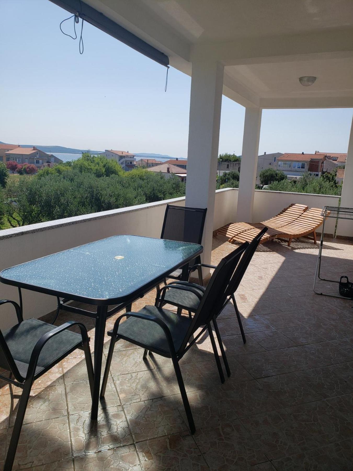 Apartmani Ciklic Dobropoljana Экстерьер фото